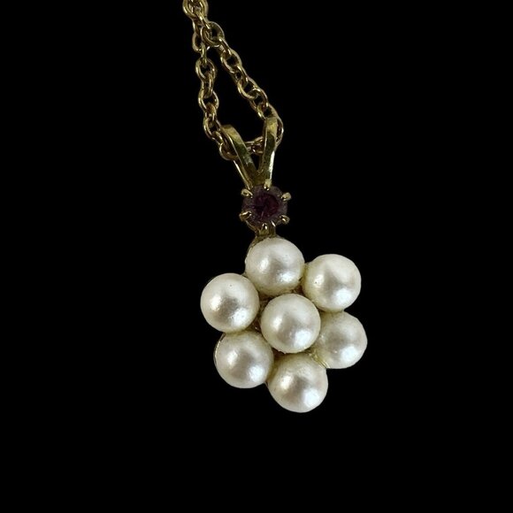 Avon Faux Pearl Cluster Necklace February Purple Birthstone Flower Pendant VTG - Picture 3 of 7